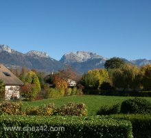 chez42, vue depuis la chambre principale