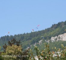 Parapente au dessus de Talloires, Lac d'Annecy