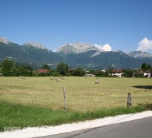 The cycle track, Saint-Jorioz