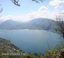 Vue due Lac d'Annecy depuis Mont Veyrier