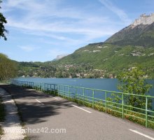 Piste cyclable, rive gauche, Lac d'Annecy